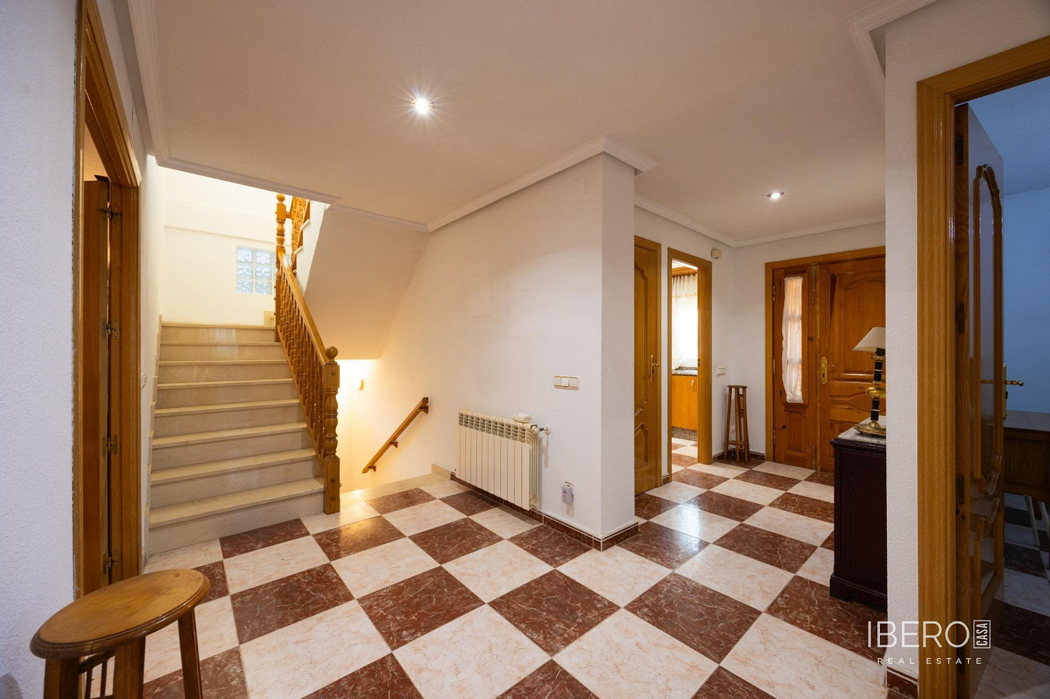 Prodej domu 350 m² s pozemkem 540 m²