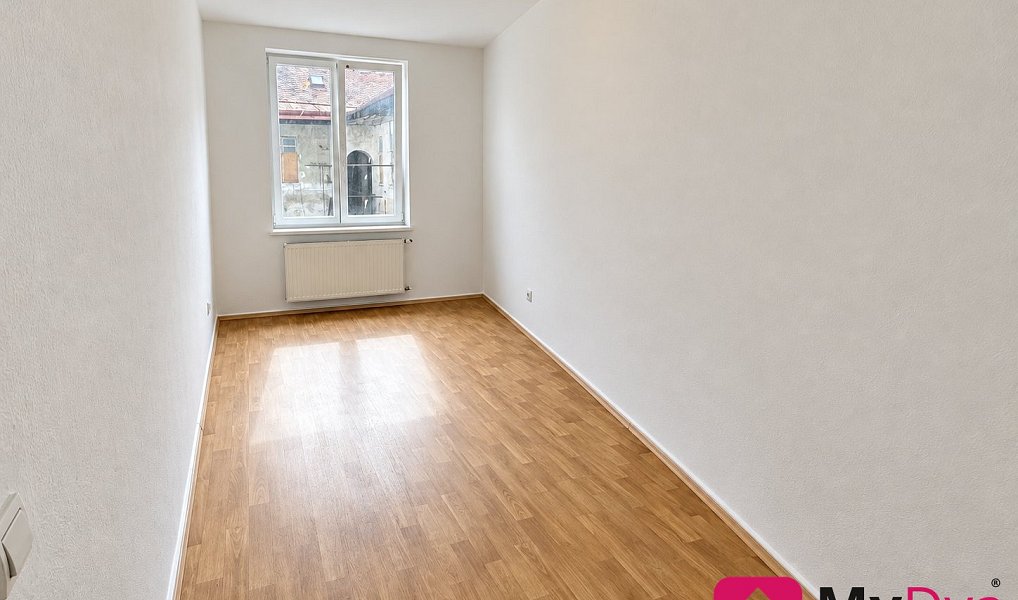 Pronájem bytu 2+1 75 m², Znojmo – náhled fotky 5
