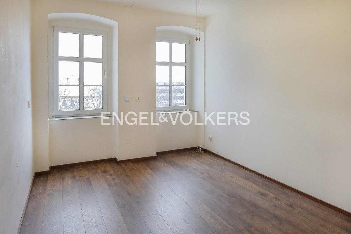 Pronájem kanceláře 16 m² – fotografie 2