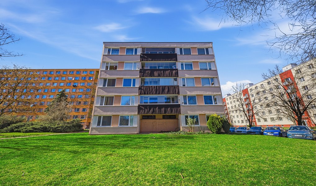 Prodej bytu 5+kk 88 m², Kladno – náhled fotky 15
