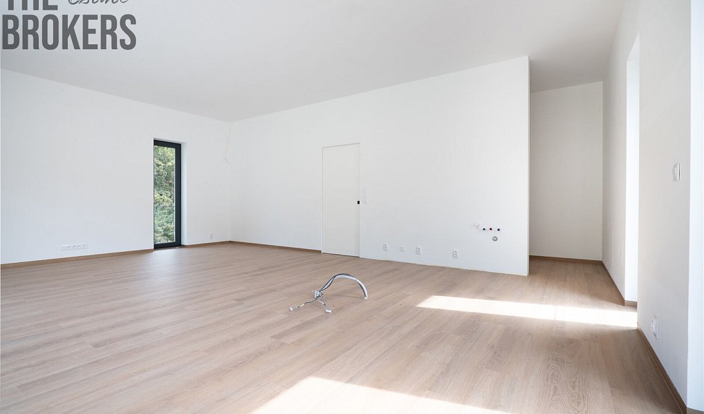 Prodej domu 306 m² s pozemkem 968 m², Chrustenice – náhled fotky 4