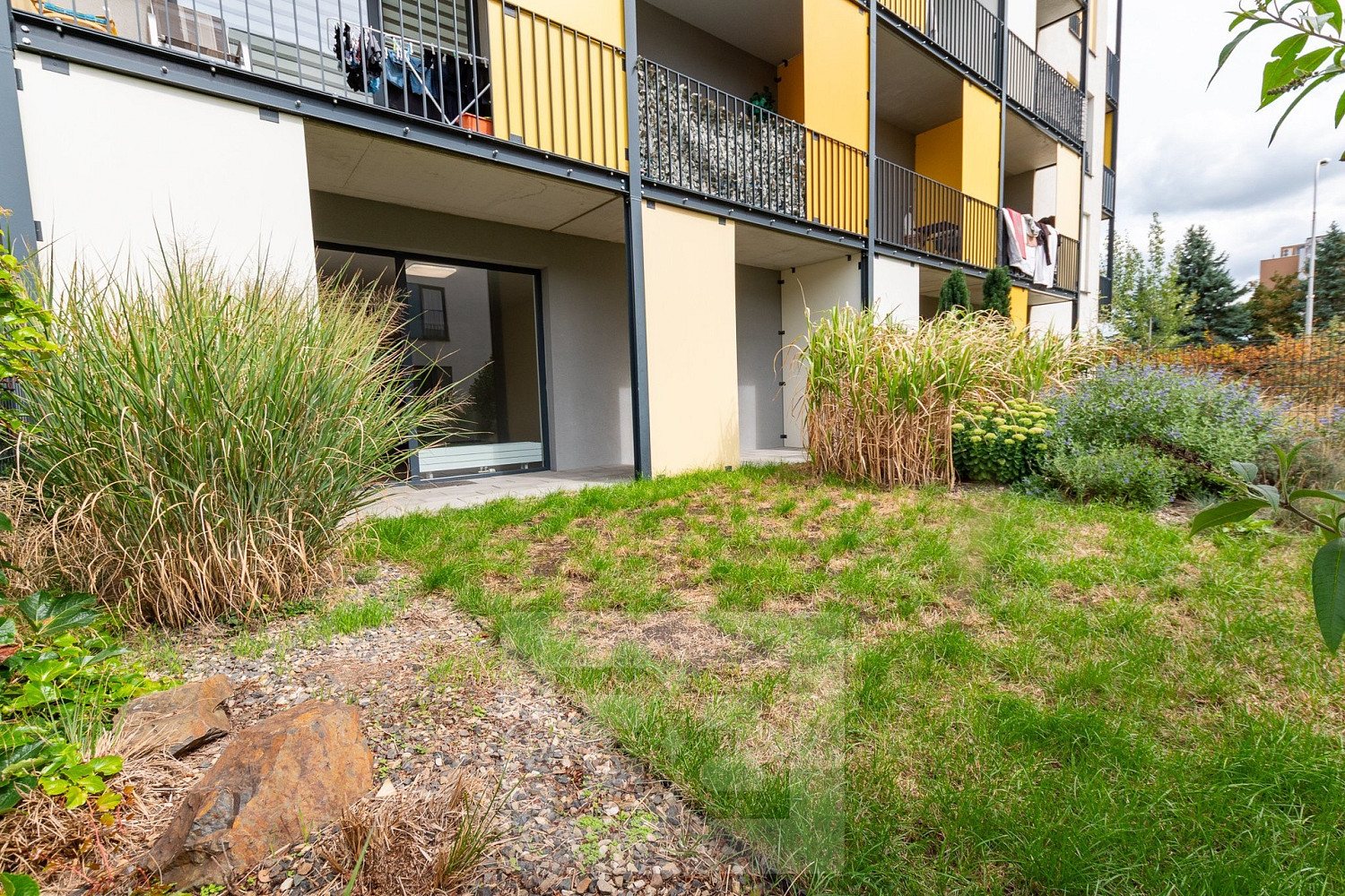 Prodej bytu 2+kk 61 m² + zahrada, parking, sklep, Kladno