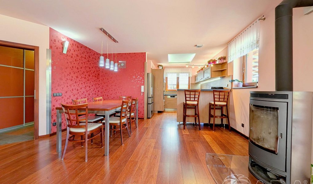 Prodej domu 373 m² s pozemkem 2 175 m², Libeř – náhled fotky 9