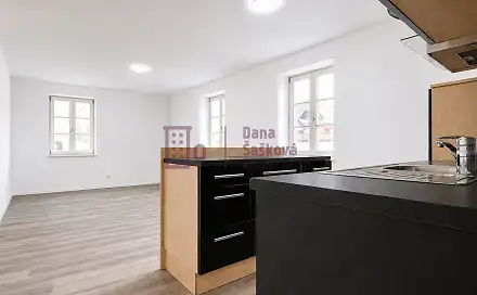 Pronájem bytu 3+kk 57 m², nám. Míru, Jindřichův Hradec - Jindřichův Hradec I