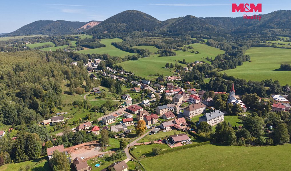Prodej pozemku, 1093 m², Trutnov, Bernartice