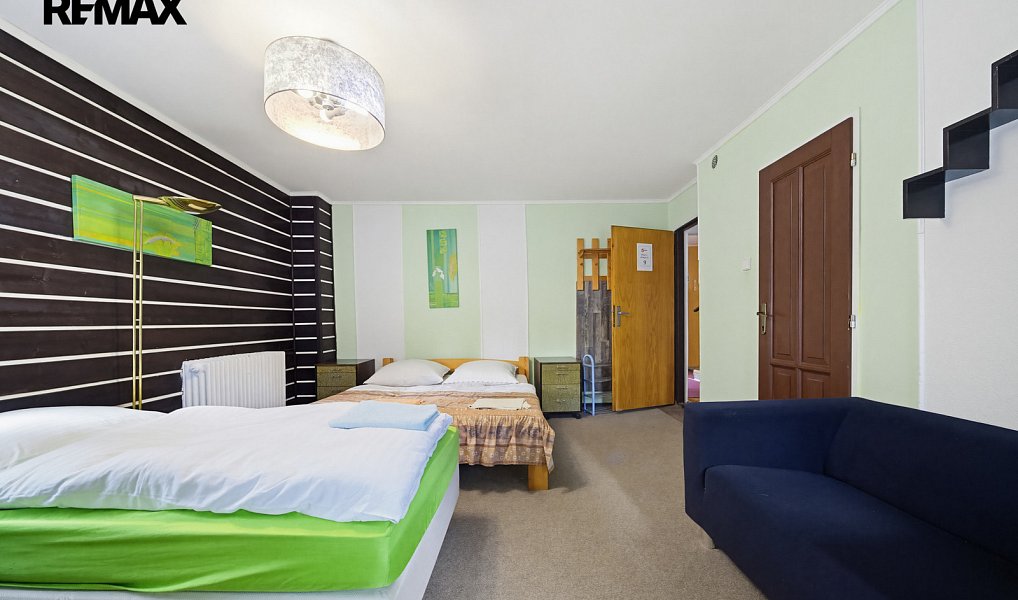 Prodej ubytovacího objektu 980 m², Potůčky – náhled fotky 27