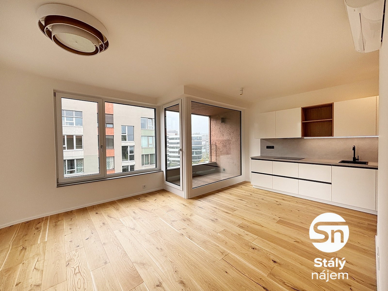 Pronájem bytu 2+kk 52 m² – fotografie 3
