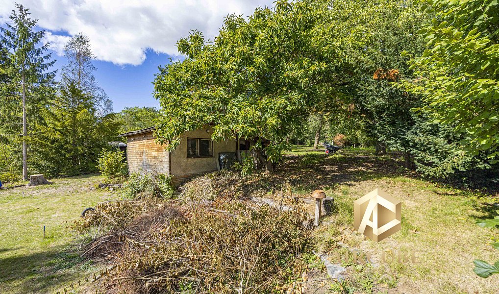 Prodej stavebního pozemku 1 211 m², Kamenice – náhled fotky 5