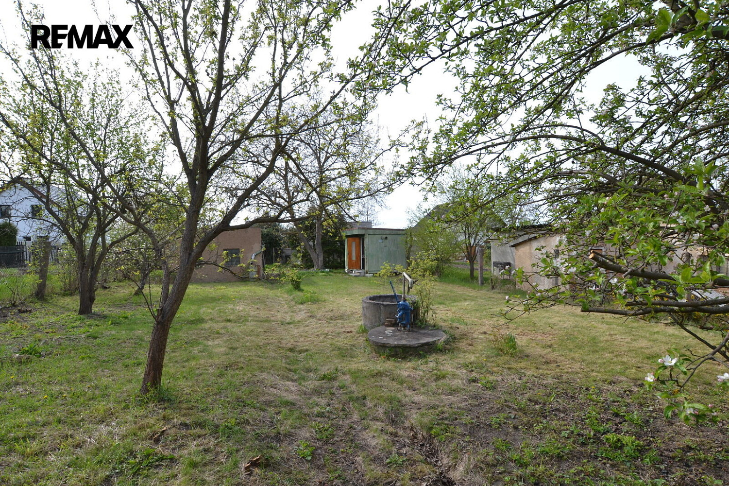 Prodej stavebního pozemku 586 m² – fotografie 4