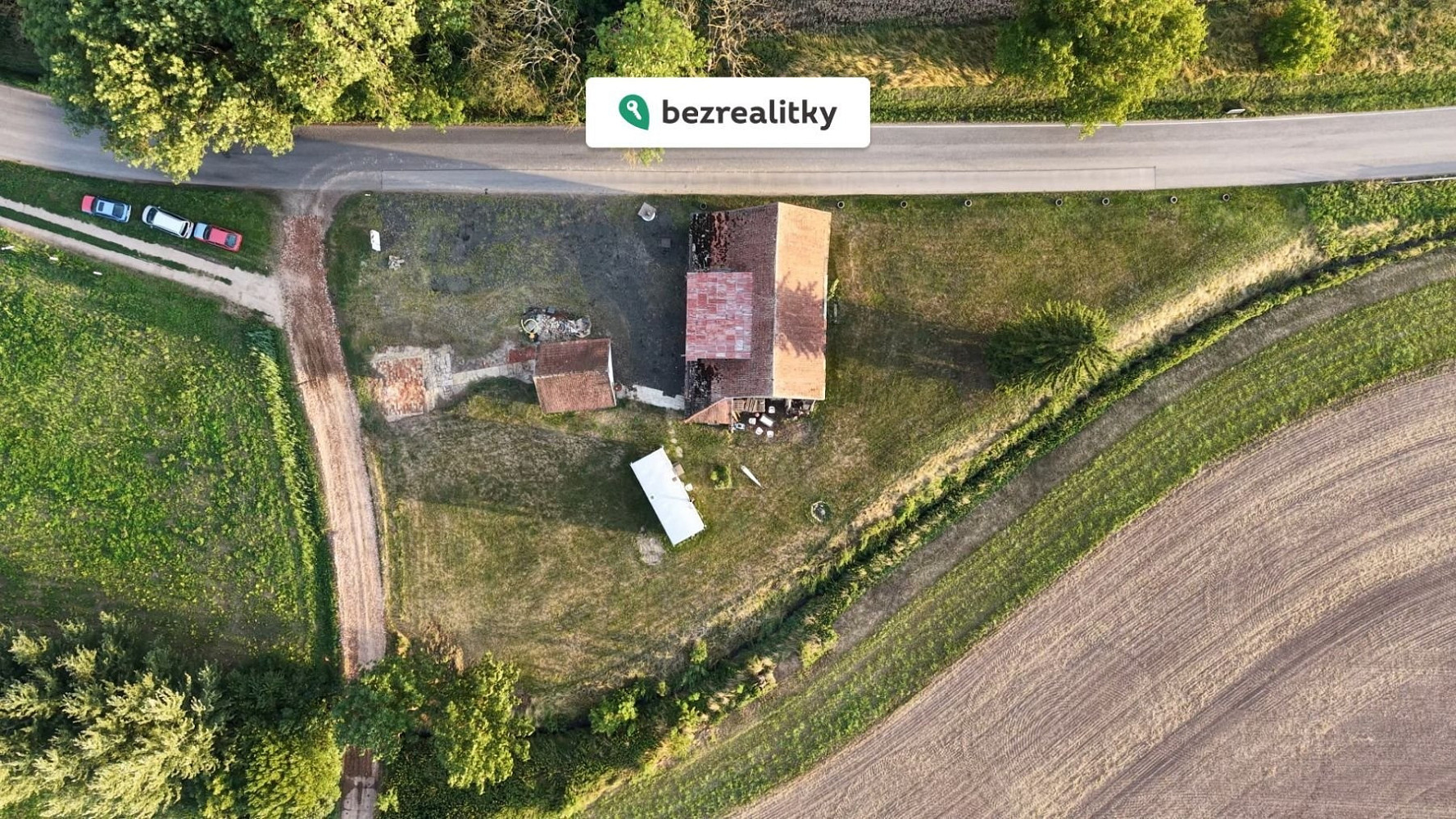 Prodej domu 250 m² s pozemkem 2 795 m² – fotografie 2