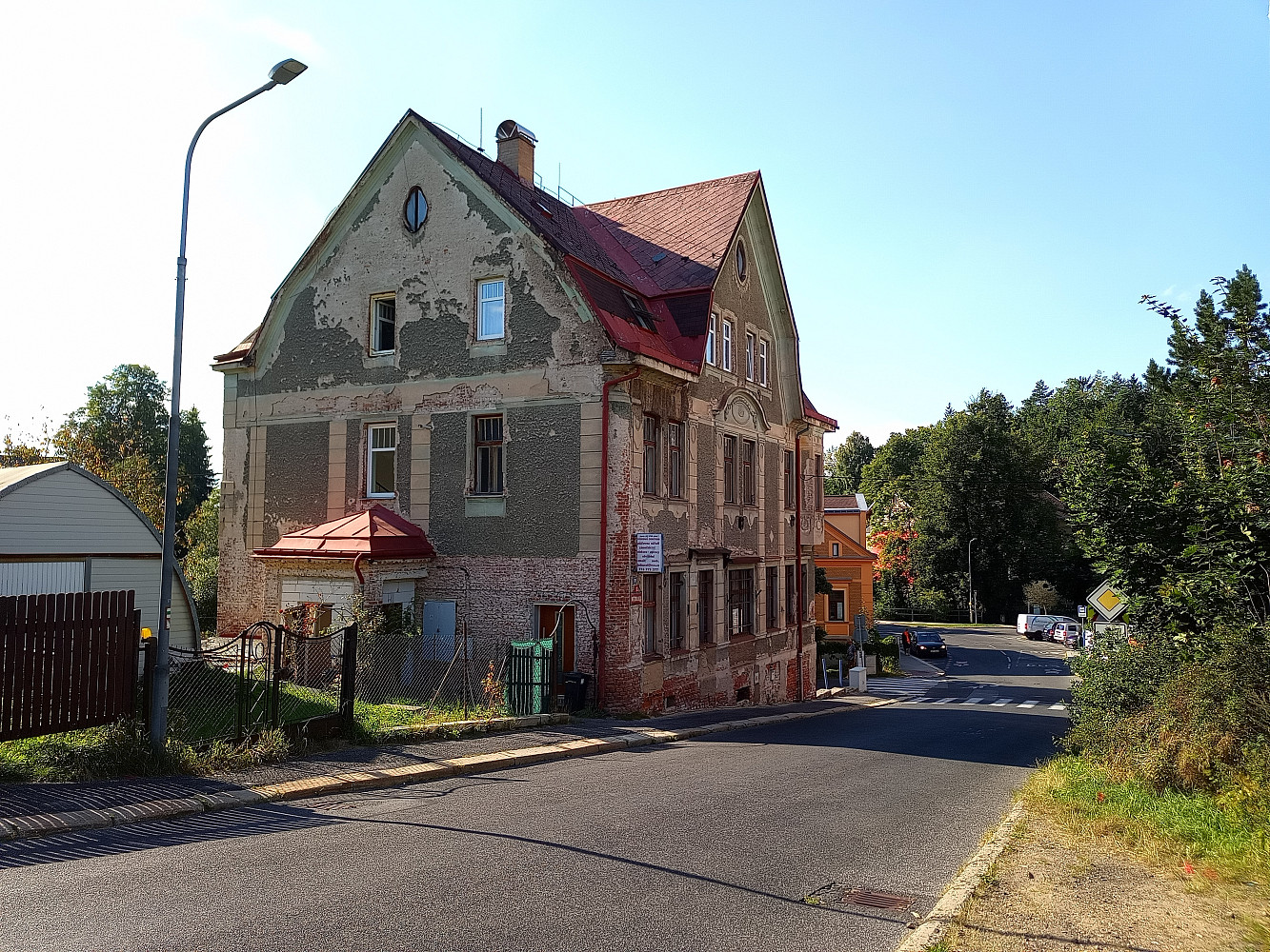 Prodej obchodních prostor 680 m² – fotografie 2