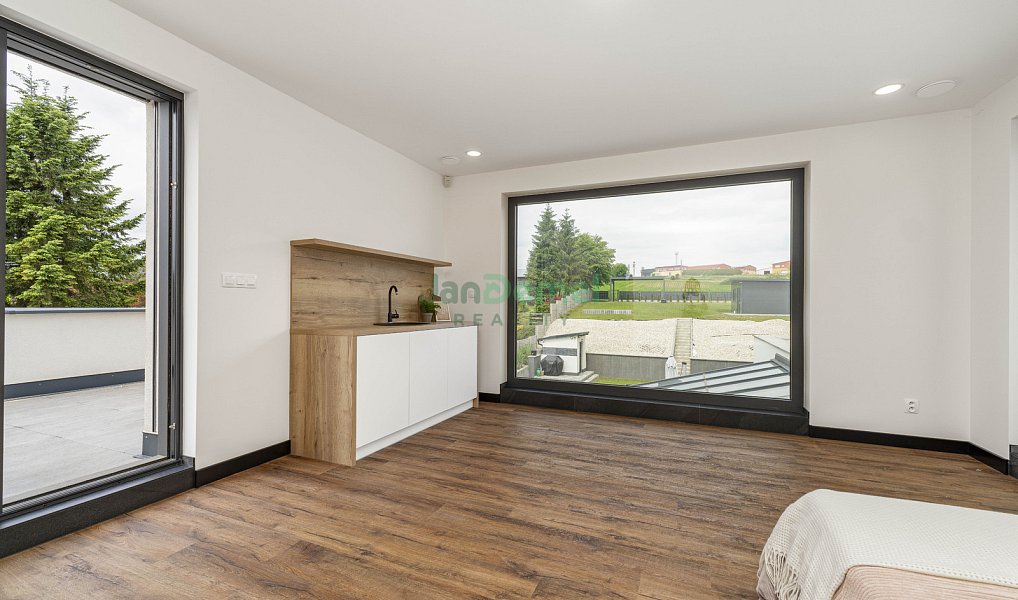Prodej domu 199 m² s pozemkem 1 598 m², Píšť – náhled fotky 36