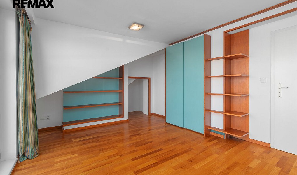 Prodej bytu 3+kk 107 m², Praha – náhled fotky 30