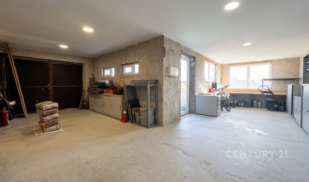 Prodej domu 310 m² s pozemkem 1 492 m², Kubšice – náhled fotky 35