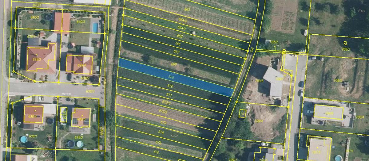 Prodej stavebního pozemku 489 m² – fotografie 3