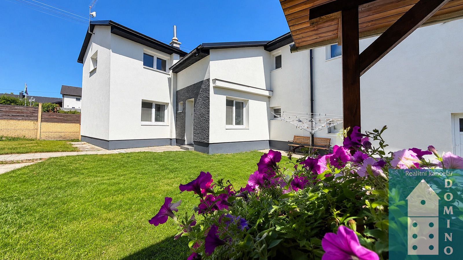 Prodej domu 241 m² s pozemkem 341 m²
