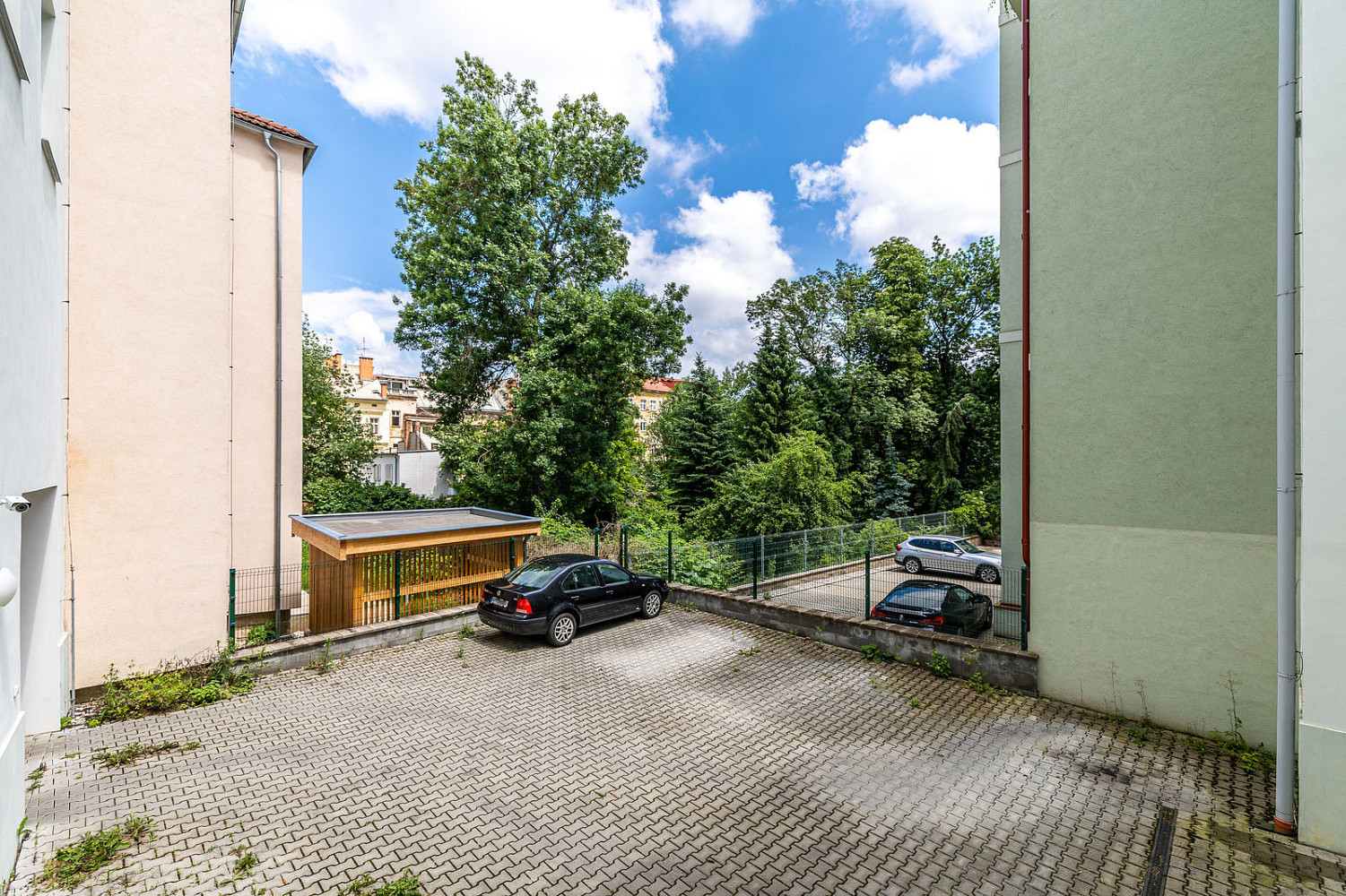 Pronájem, parkovací stání, Plzeň - centrum, ul. V Šipce – fotografie 3