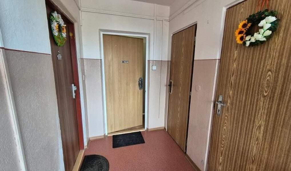 Prodej bytu 1+kk 33 m², Most – náhled fotky 8