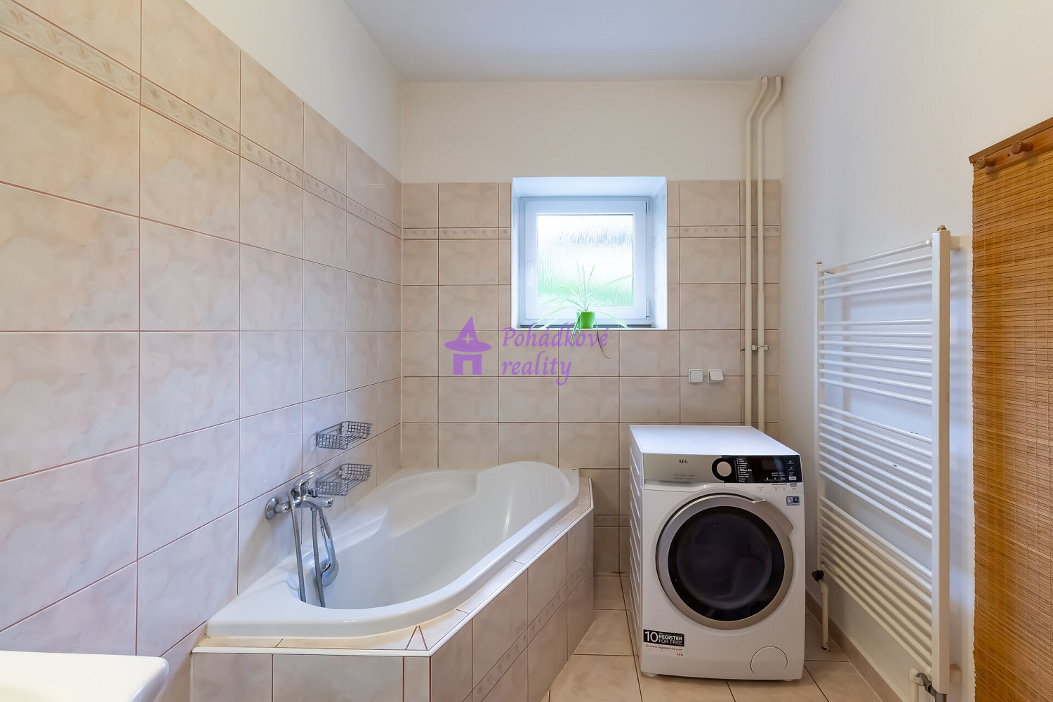 Prodej domu 355 m² s pozemkem 1 921 m² – pohled 5