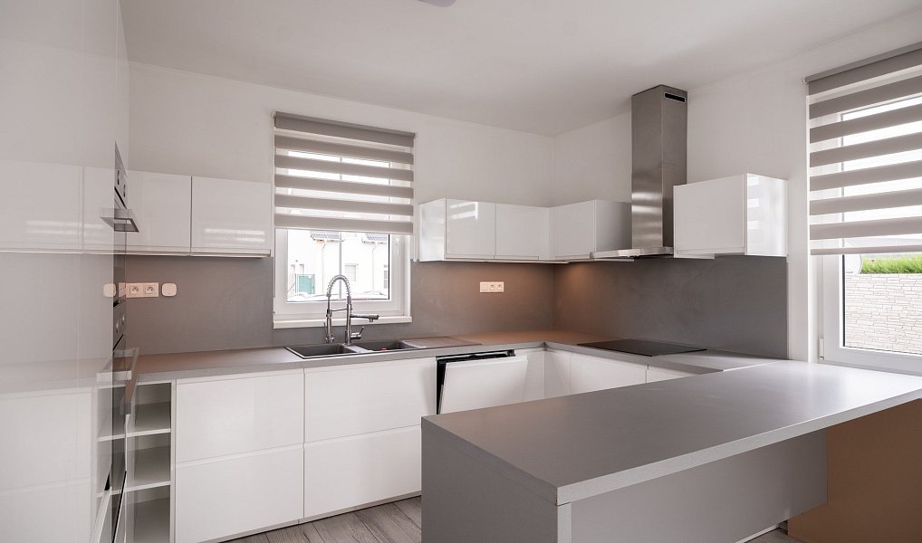 Pronájem domu 106 m² s pozemkem 701 m², Postřižín – náhled fotky 9