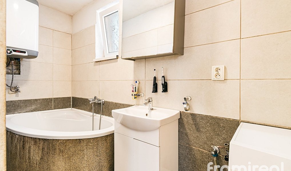 Prodej domu 243 m² s pozemkem 237 m², Bučovice – náhled fotky 23