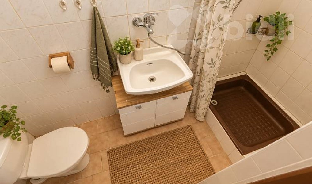 Prodej chaty/chalupy 140 m² s pozemkem 391 m², Hradce – náhled fotky 8