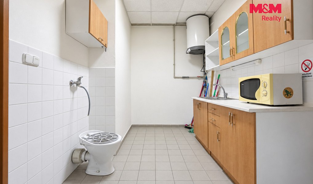 Prodej obchodních prostor 750 m², Otrokovice – náhled fotky 30