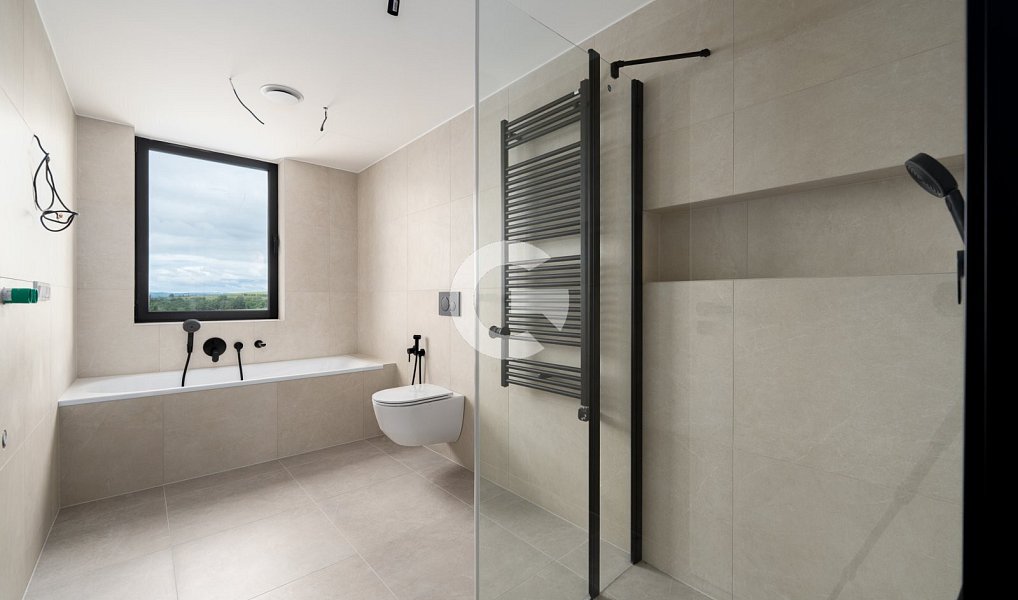 Prodej domu 178 m² s pozemkem 192 m², Zlín – náhled fotky 21