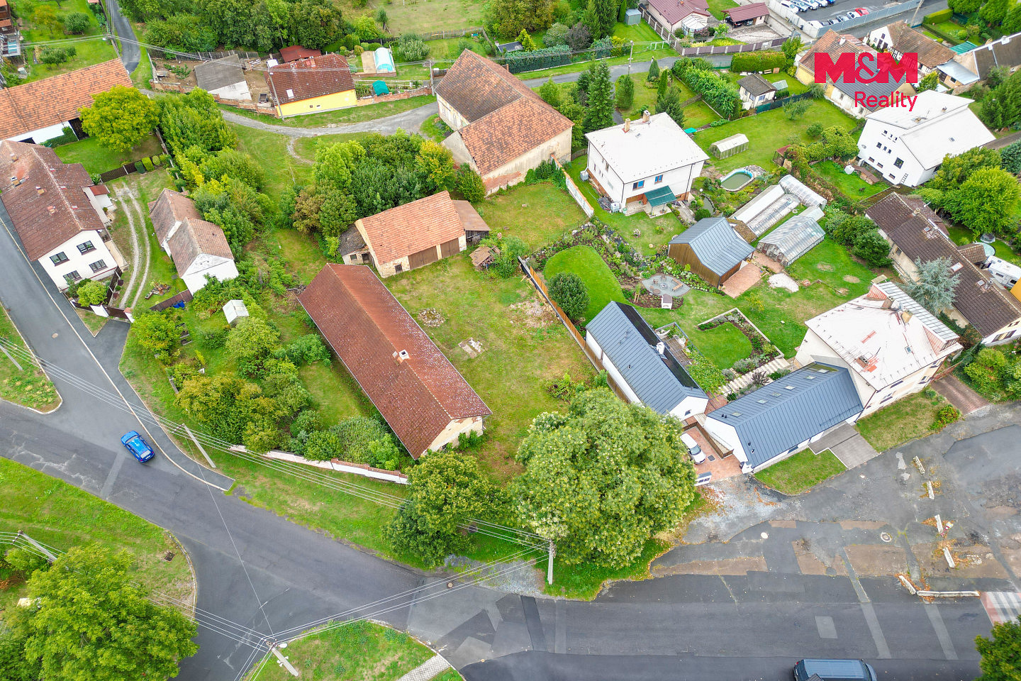 Prodej stavebního pozemku 2 042 m² – fotografie 4