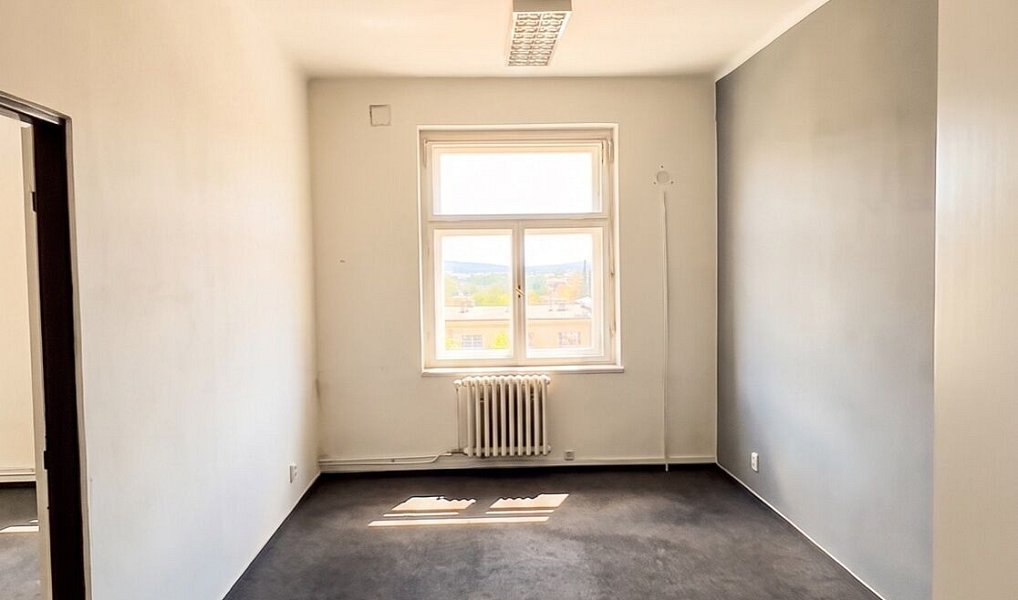 Pronájem kanceláře 18 m², Praha – náhled fotky 3