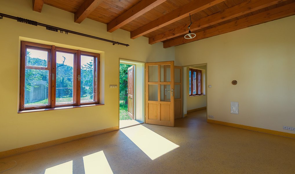 Prodej domu 336 m² s pozemkem 2 384 m², Chrustenice – náhled fotky 5