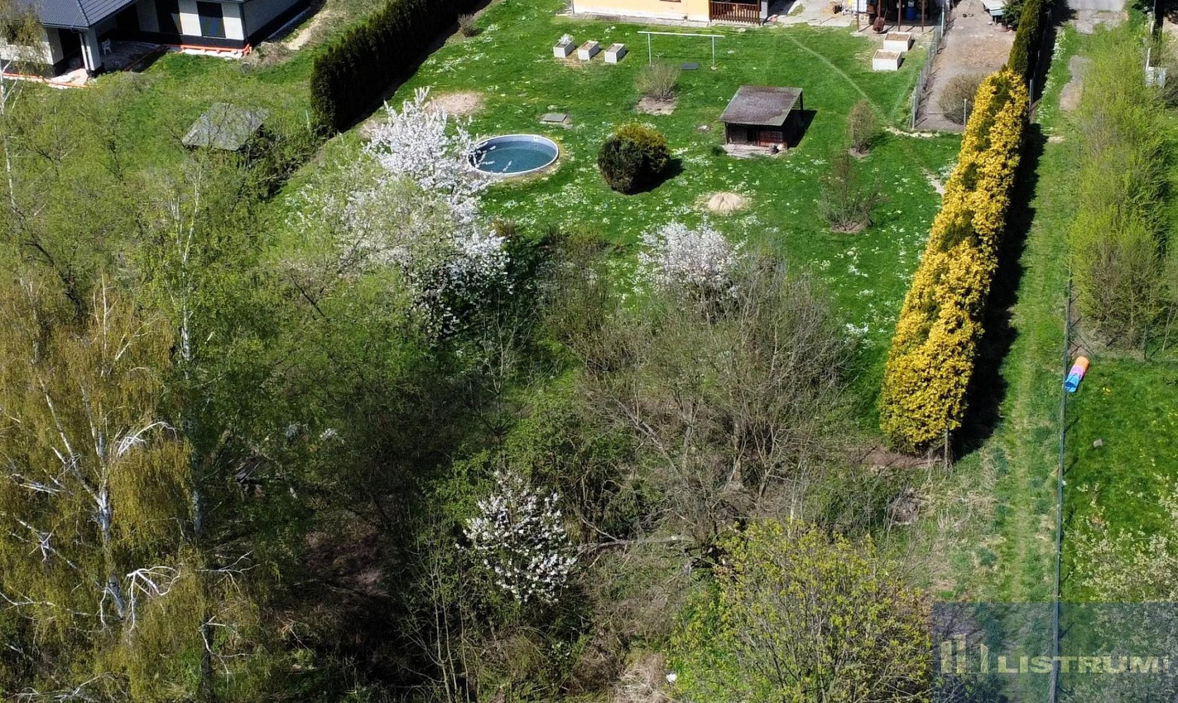 Prodej stavebního pozemku 1 296 m² – fotografie 3