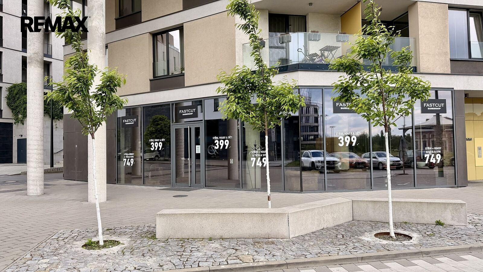 Pronájem obchodních prostor 94 m²