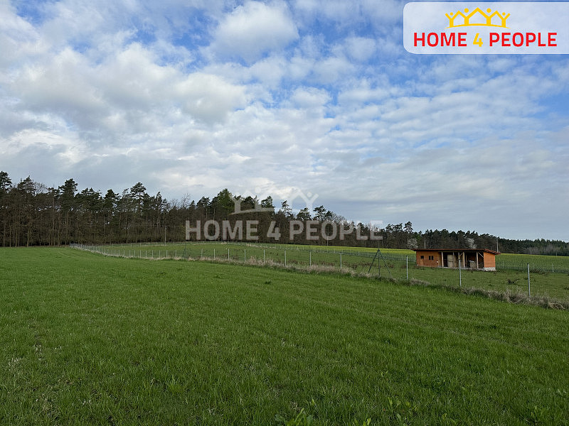 Prodej pozemku 9 374 m² – pohled 4