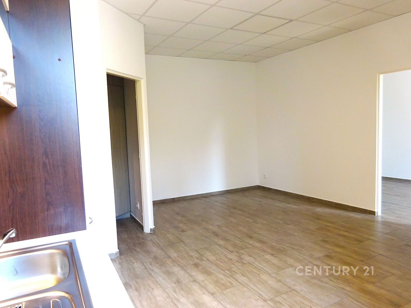 Pronájem bytu 2+kk 43 m² — photo 3