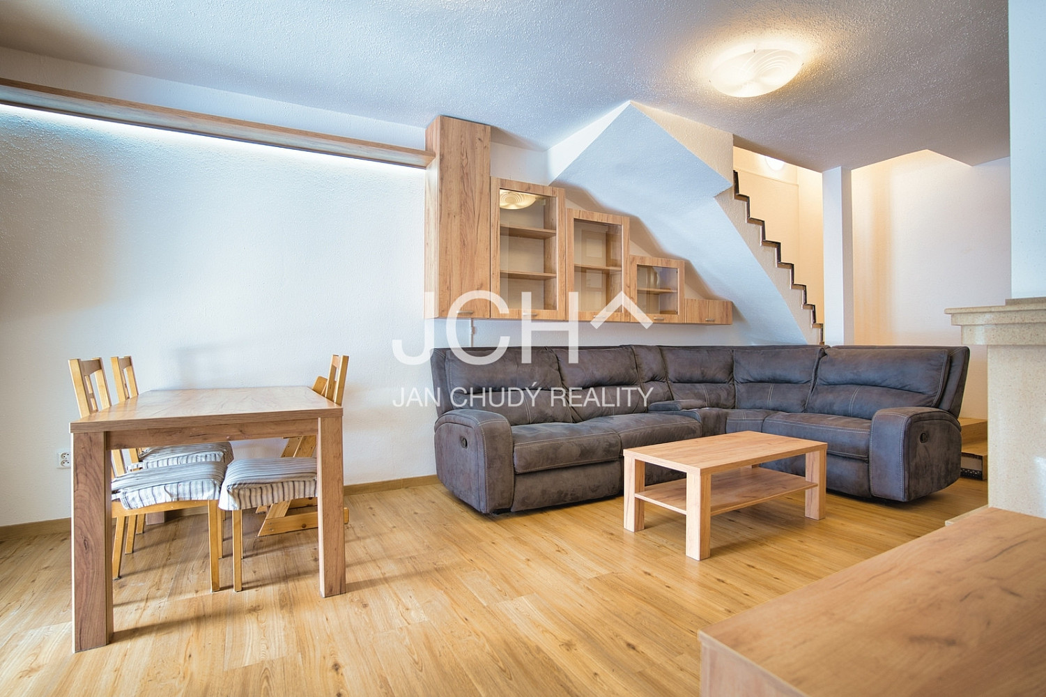 Prodej domu 104 m² s pozemkem 576 m² - Ansicht 6