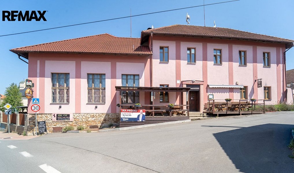 Prodej domu 500 m² s pozemkem 784 m², Svinaře – náhled fotky 3