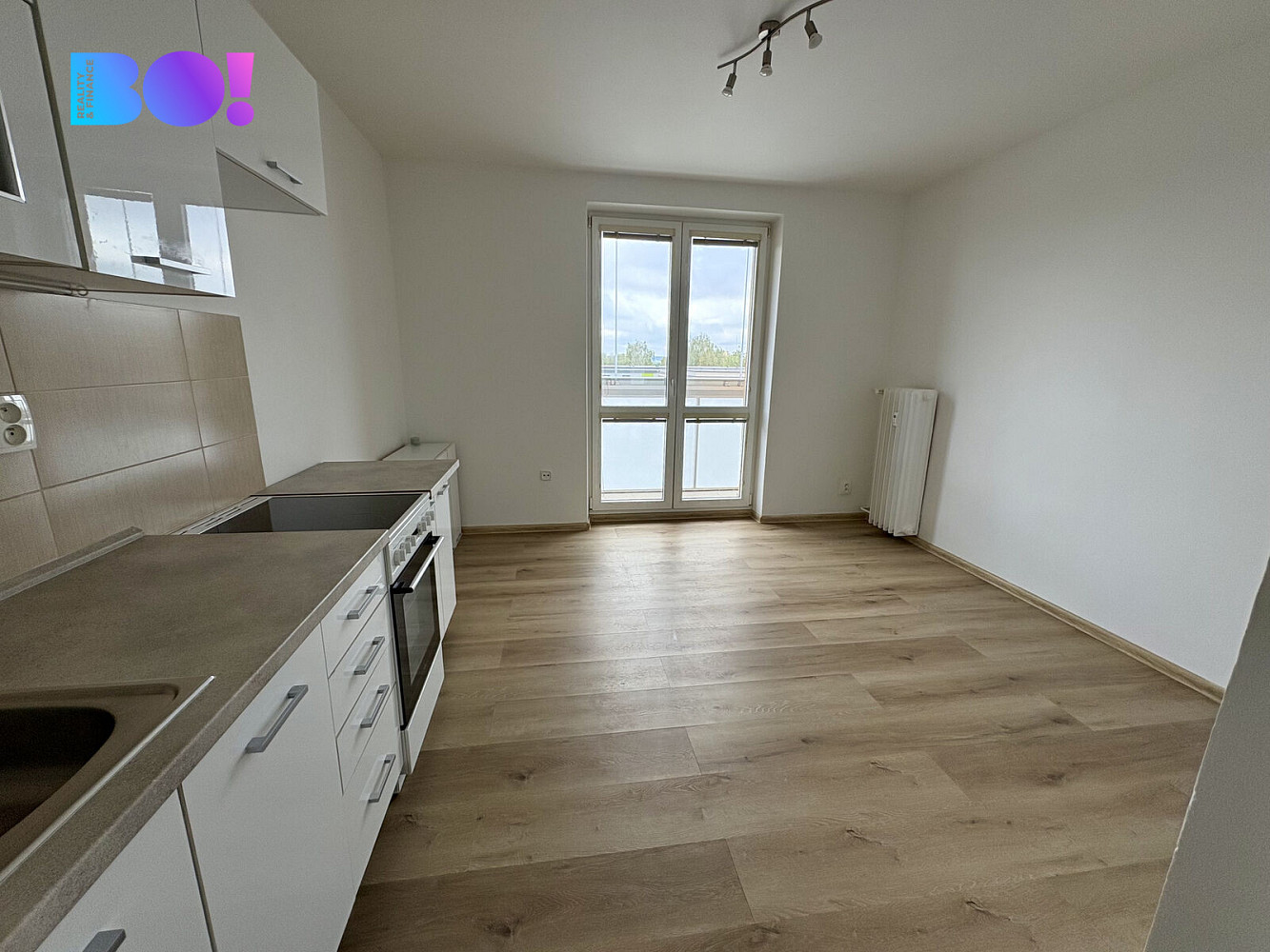 Pronájem bytu 1+kk 25 m² – fotografie 2