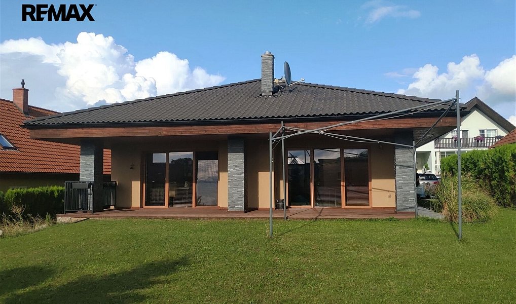 Prodej domu 205 m² s pozemkem 634 m², Smolnice – náhled fotky 21