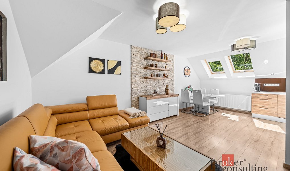 Prodej domu 198 m² s pozemkem 456 m², Losiná – náhled fotky 7