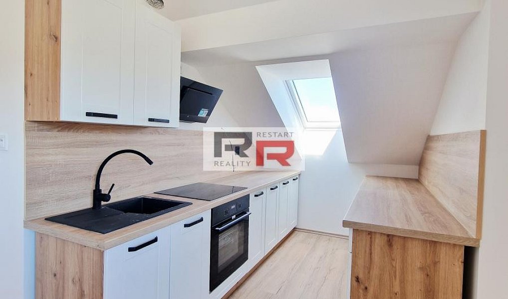 Pronájem bytu 2+kk 45 m², Šternberk – náhled fotky 2