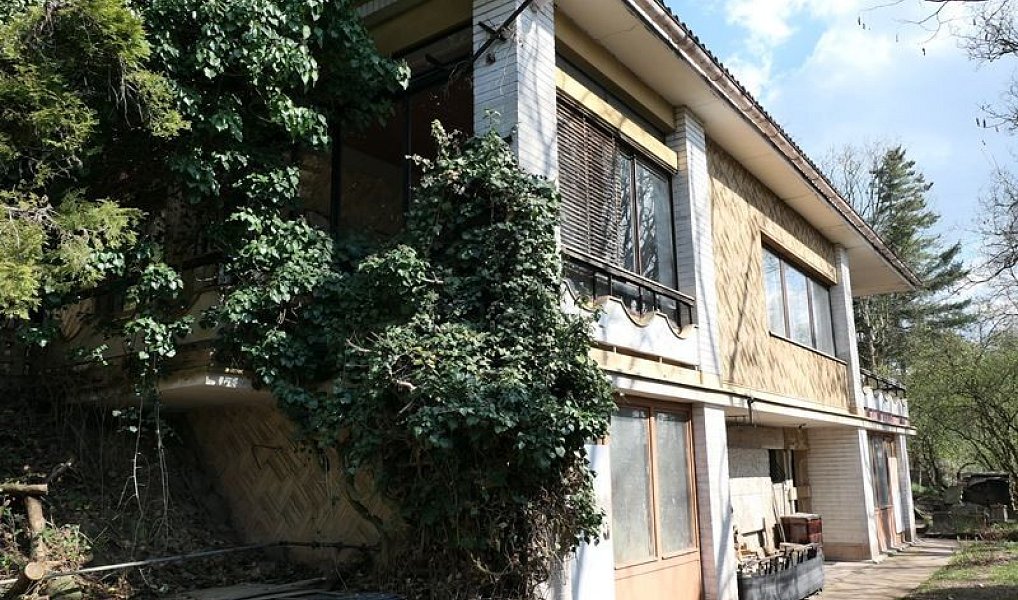 Prodej domu 207 m² s pozemkem 4 889 m², Náchod – náhled fotky 2