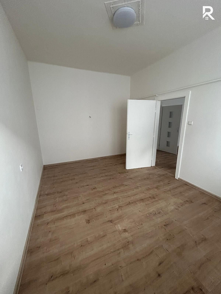Pronájem bytu 2+1 68 m² — photo 4