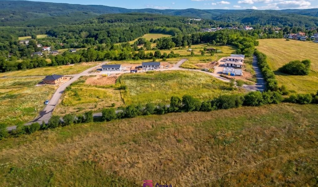 Prodej stavebního pozemku 1 918 m², Dubí – náhled fotky 10