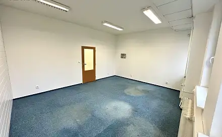 Pronájem kanceláře 28 m², Jiráskova, Vsetín