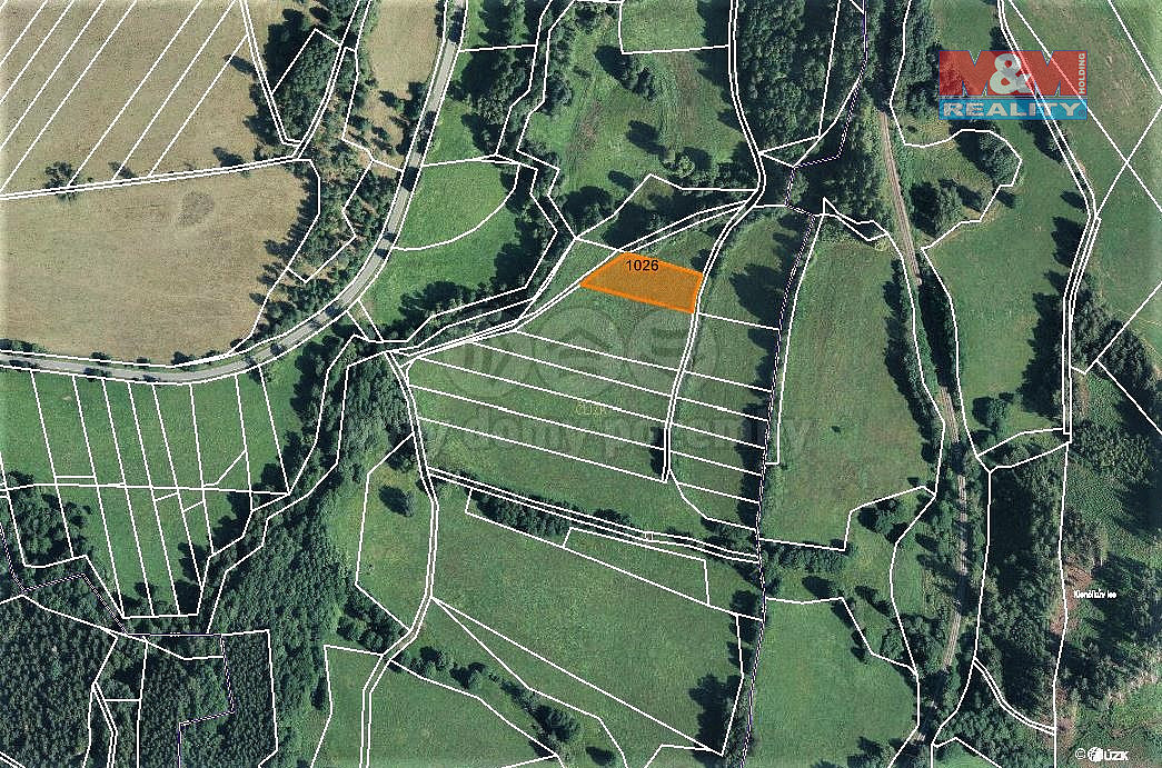 Prodej pole 1 835 m²