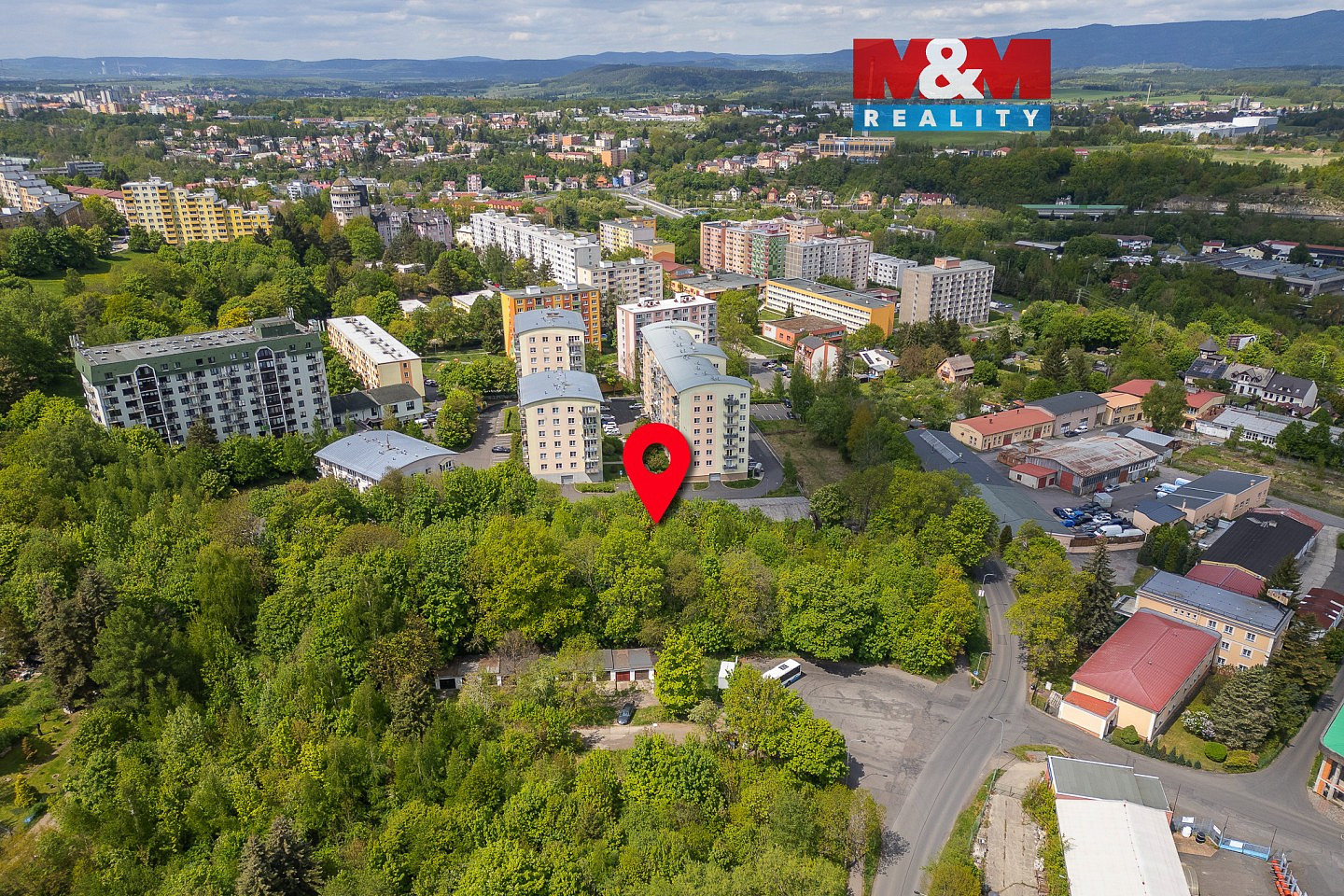 Prodej komerčního pozemku 4 294 m²