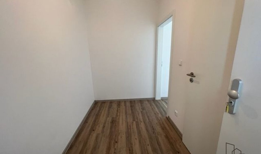Pronájem bytu 2+kk 46 m², Rohatec – náhled fotky 3