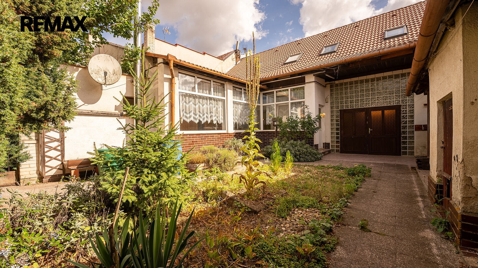 Prodej domu 218 m² s pozemkem 317 m² – fotografie 3