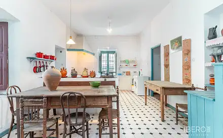 Prodej domu 1 998 m² s pozemkem 1 350 m²